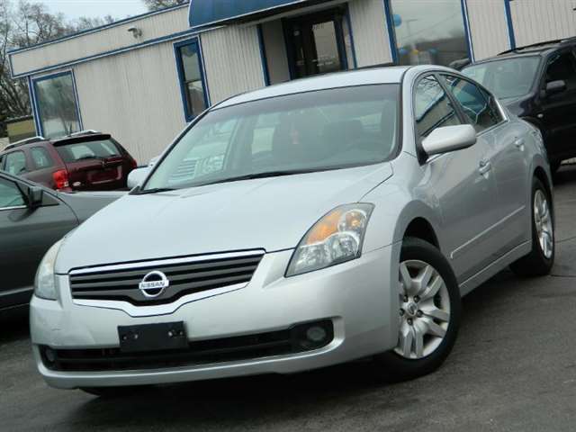 2009 Nissan Altima 2.5 4dr Sedan